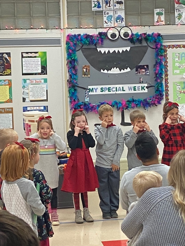 Kindergarten Classroom Christmas Program! Mrs. Murdock